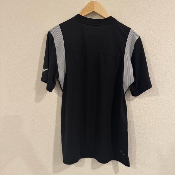 Nike Las Vegas Raiders Sideline Tonal Logo Performance Player Shirt Size M NFL - Picture 3 of 6